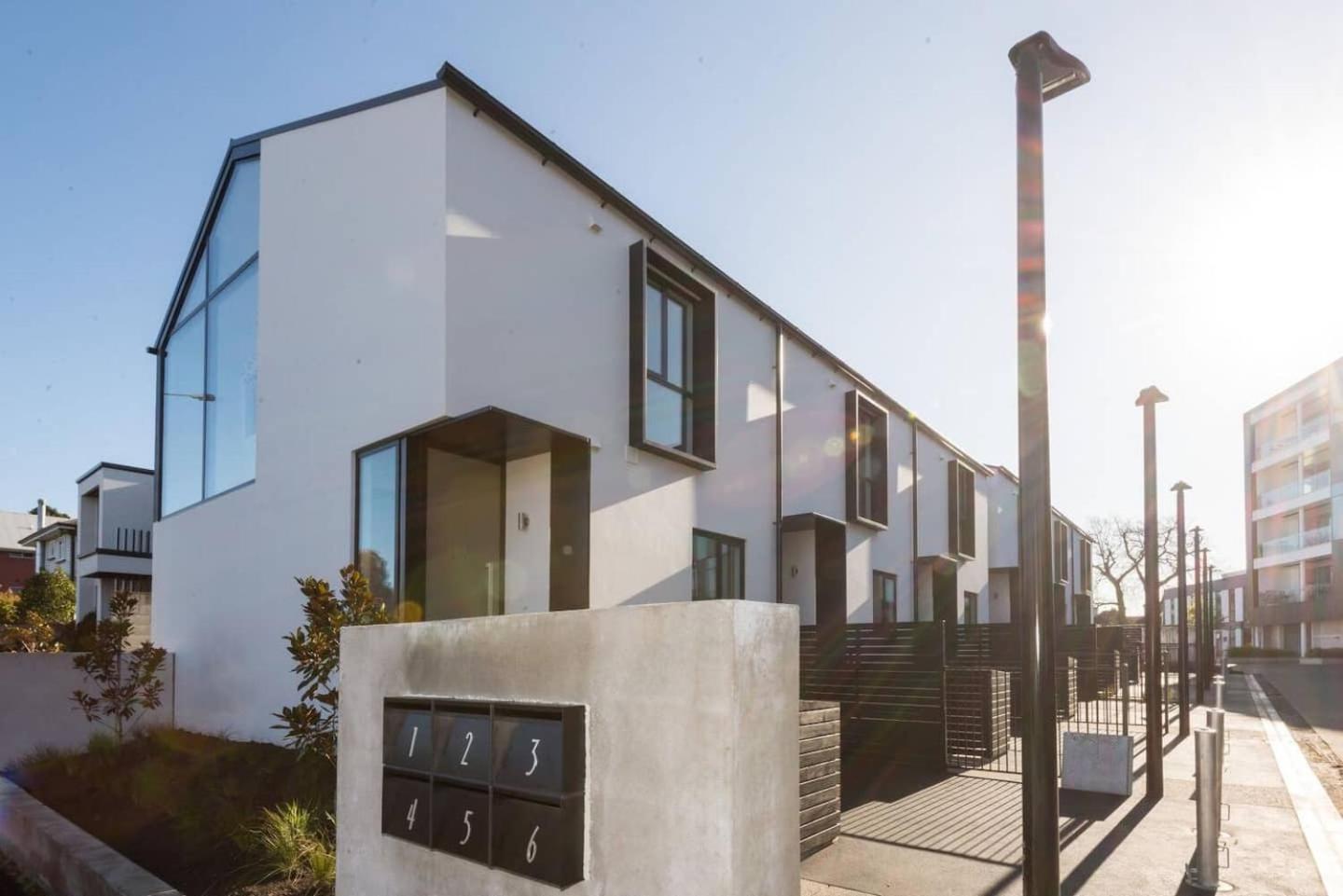 Hagley Park Hidden Gem Apartment Christchurch Bagian luar foto