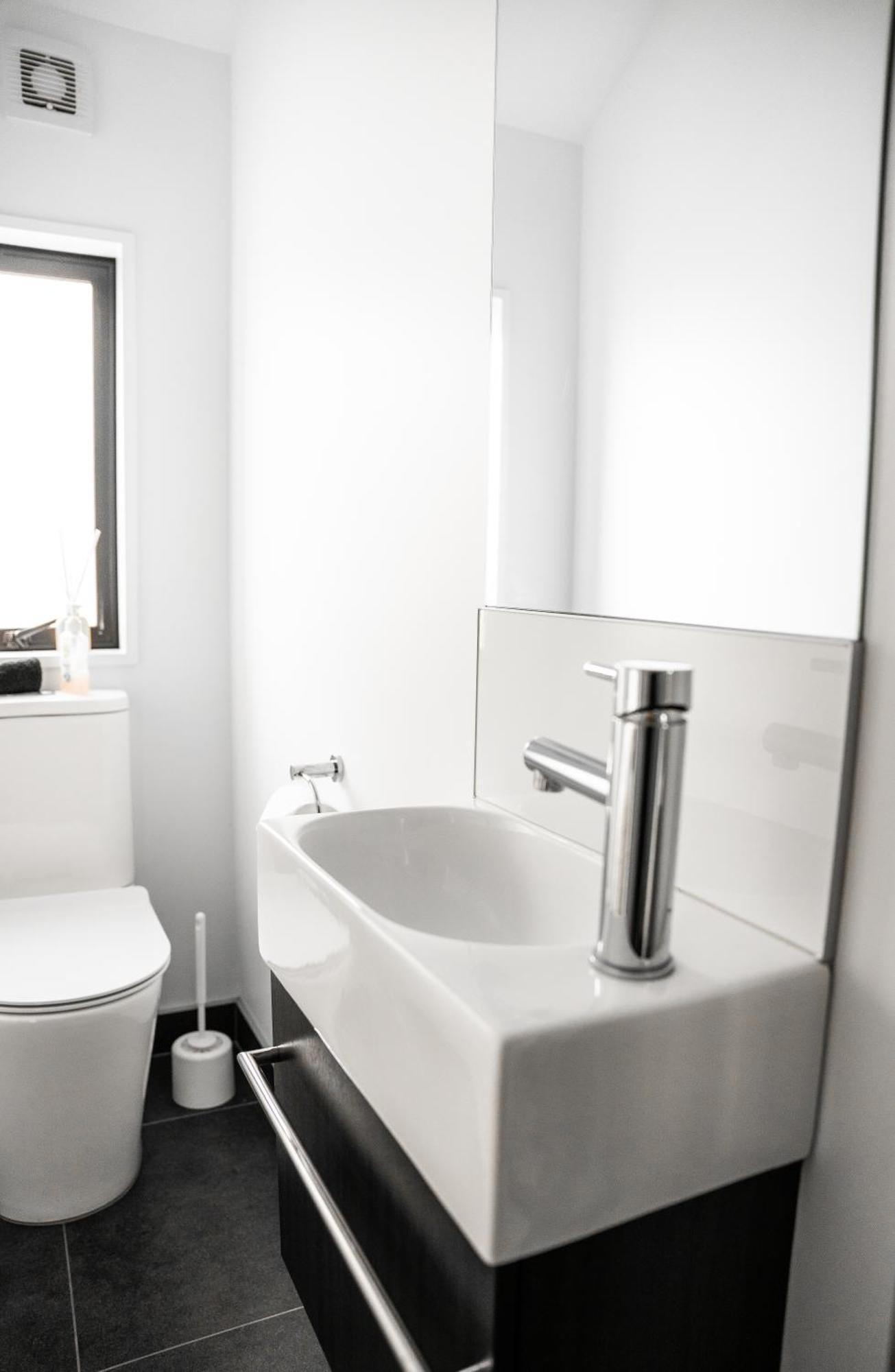 Hagley Park Hidden Gem Apartment Christchurch Bagian luar foto