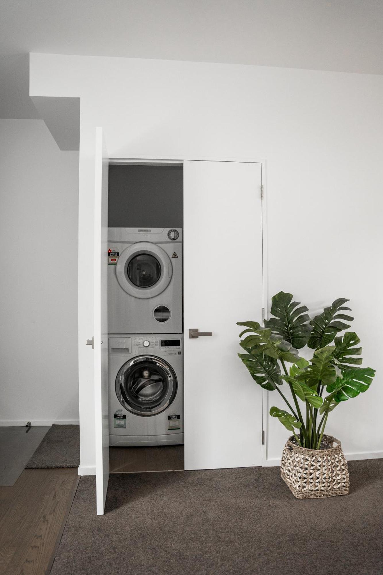 Hagley Park Hidden Gem Apartment Christchurch Bagian luar foto