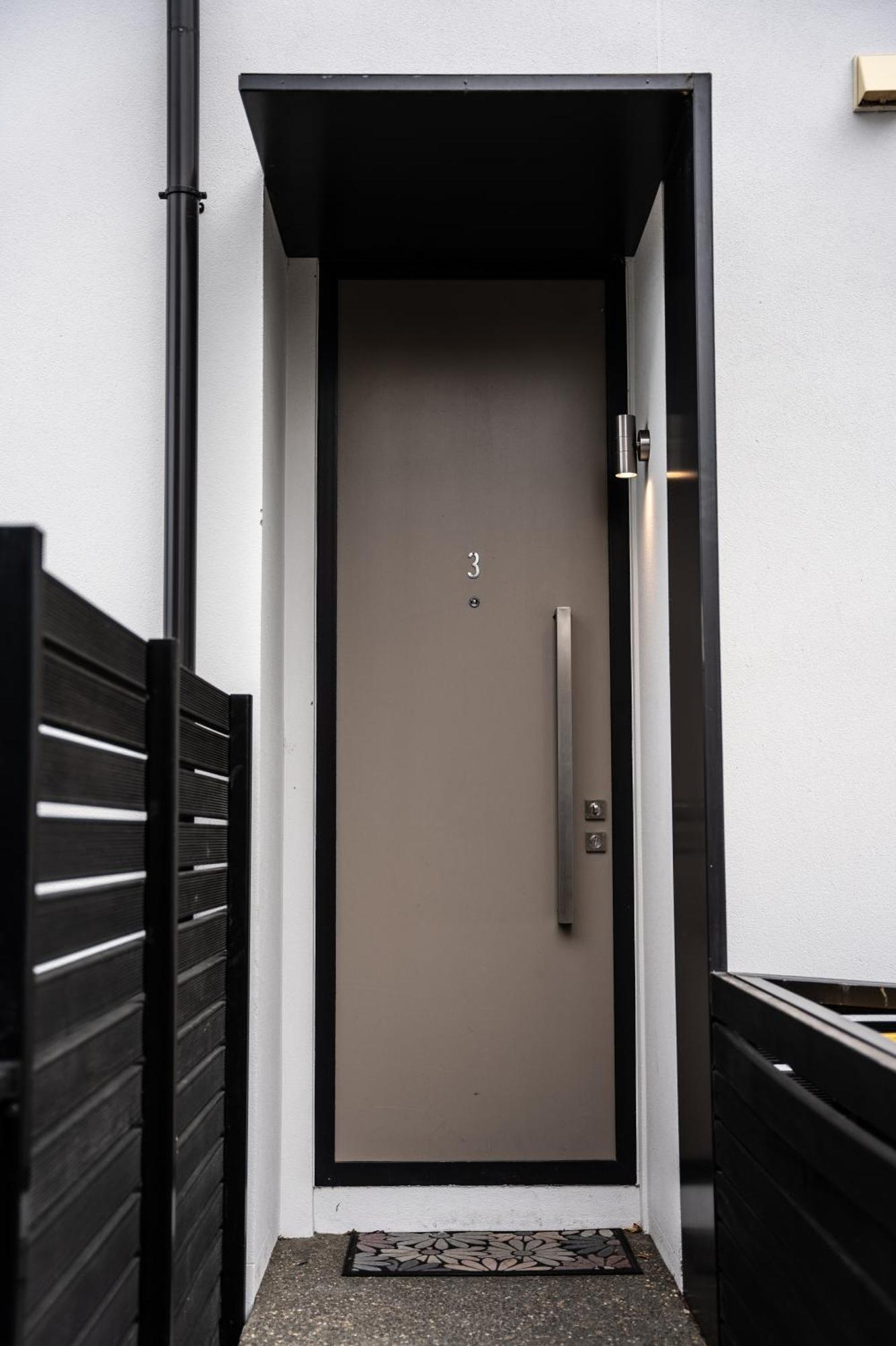Hagley Park Hidden Gem Apartment Christchurch Bagian luar foto